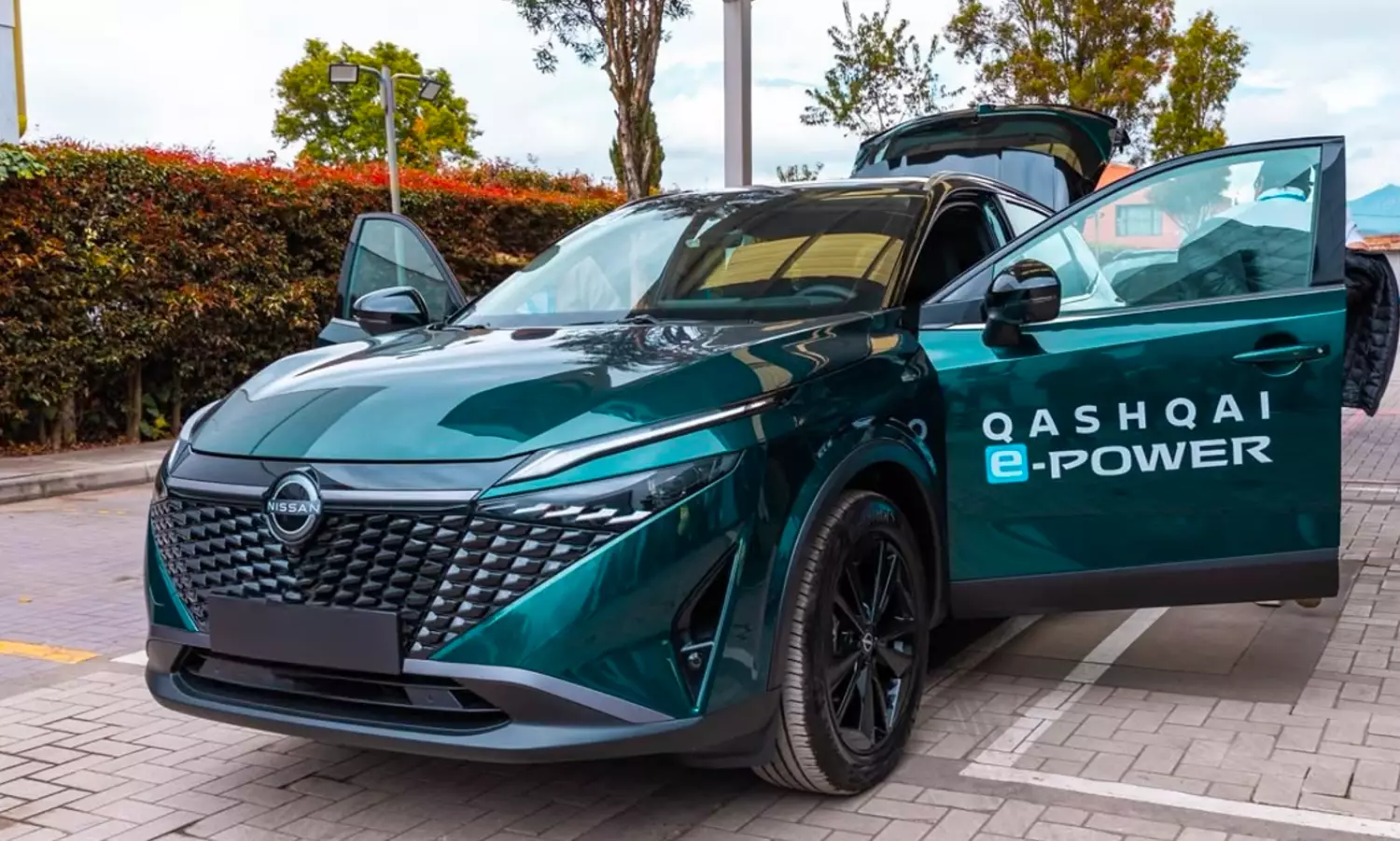 Fot Nissan