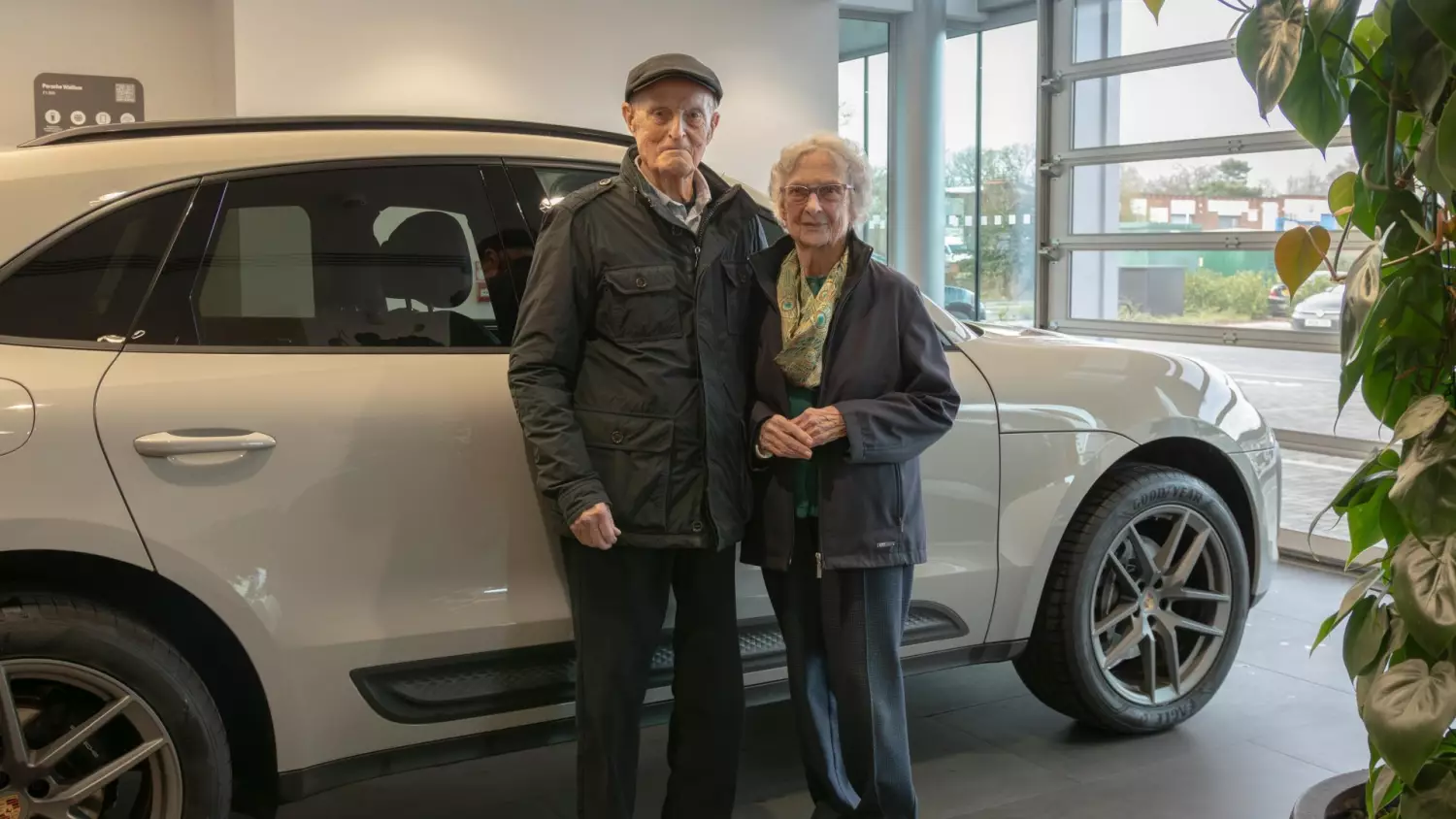Derek Evans, Audrey Evans (l-r), Macan, Bournemouth, United Kingdom, 2026. Fot. Porsche AG