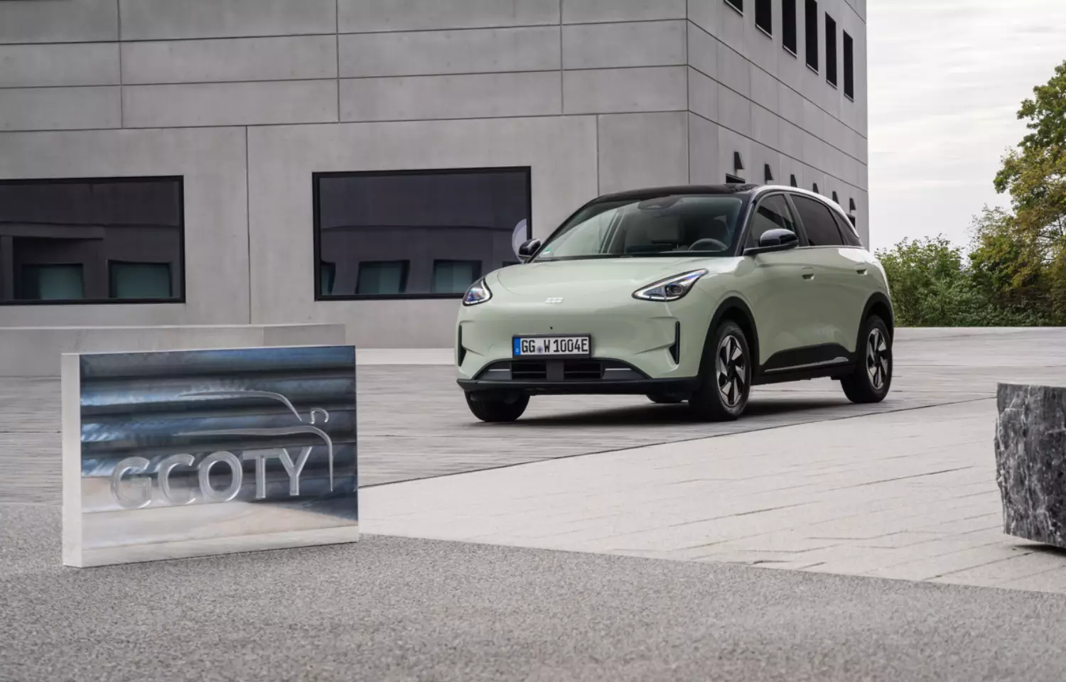 Geely E2