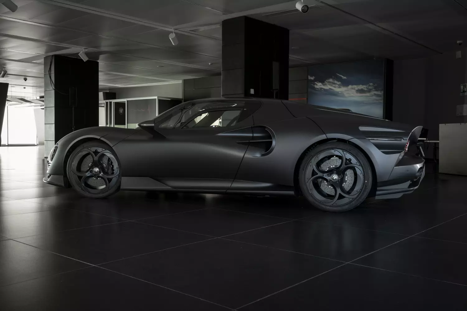 Alfa Romeo 33 Stradale „Perla Nera”