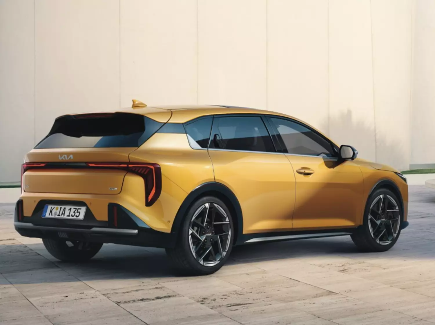 Kia K4