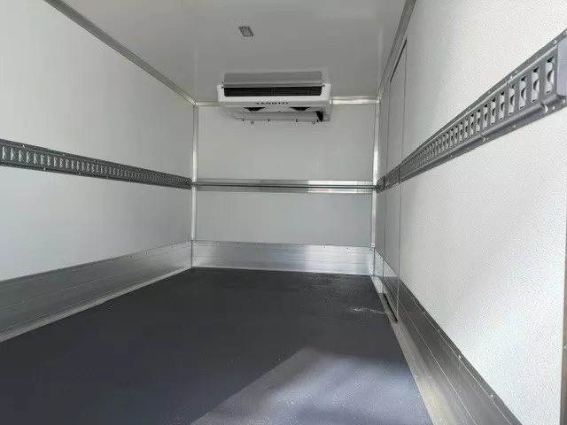 IVECO Daily - zdjęcie 15