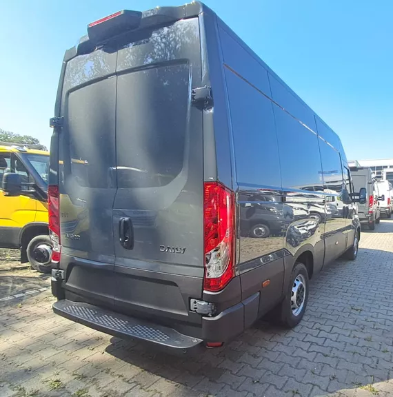 IVECO Daily - zdjęcie 15
