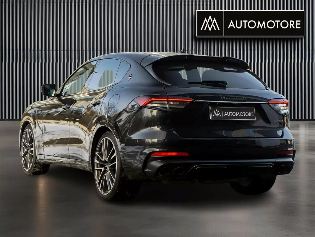 Używany MASERATI Levante Levante GTS 330 KM