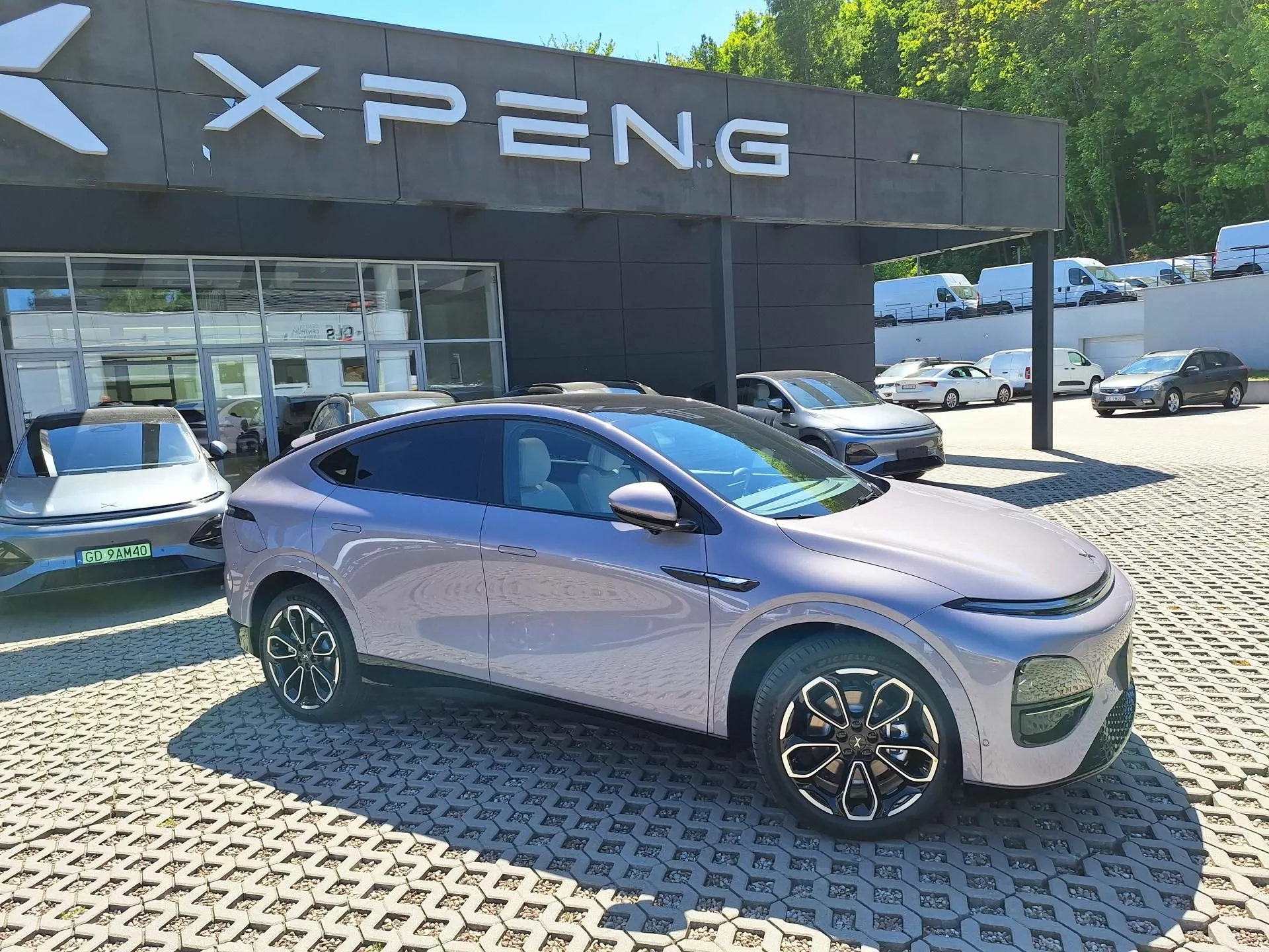 Nowy XPENG G6 G6 80.8 kWh RWD Long Range PRO 296 KM